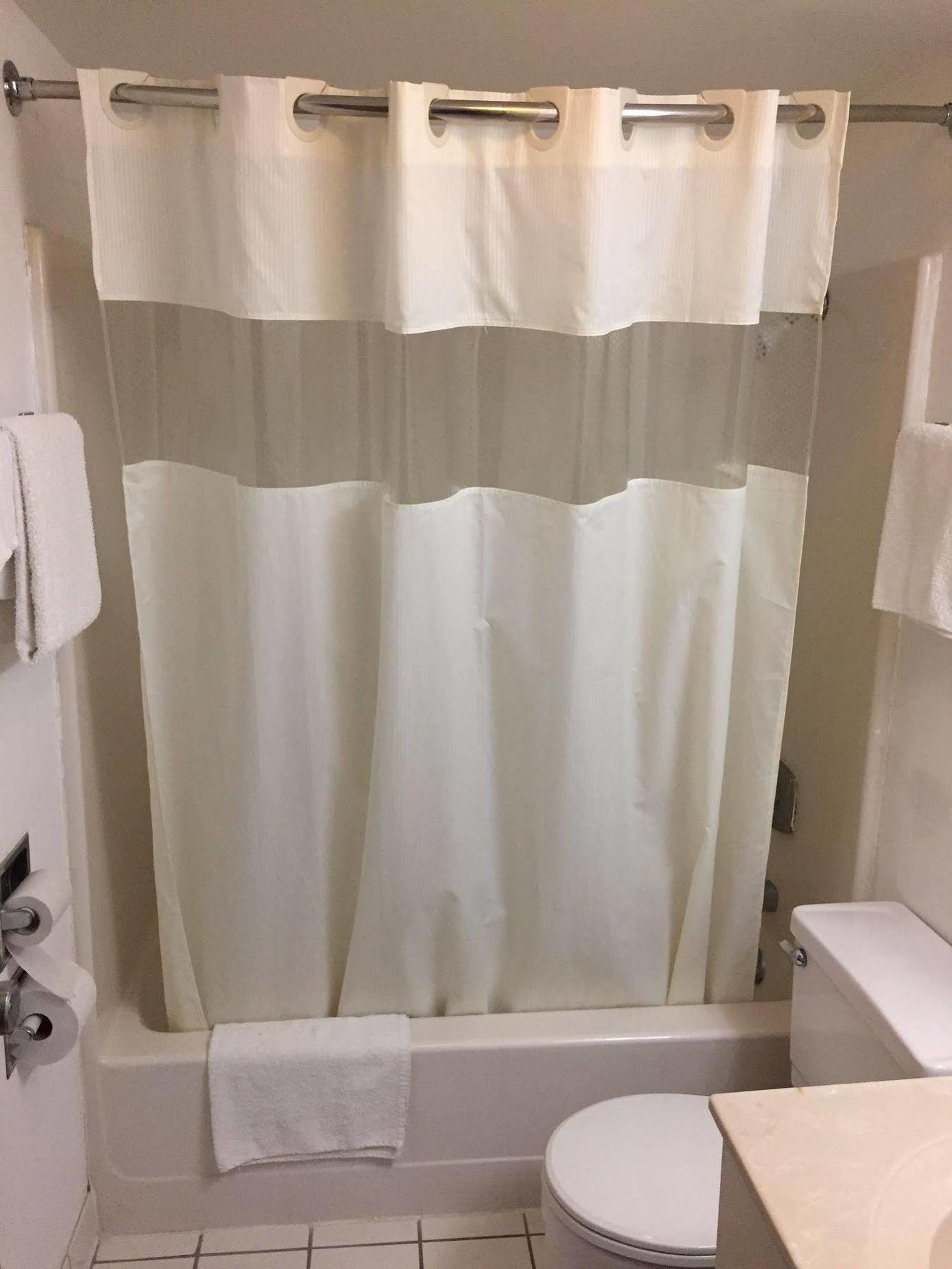 Luxury Inn & Suites Lincoln Bagian luar foto